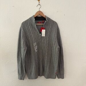 Izod Men's Gray Quarter Zip Sweater